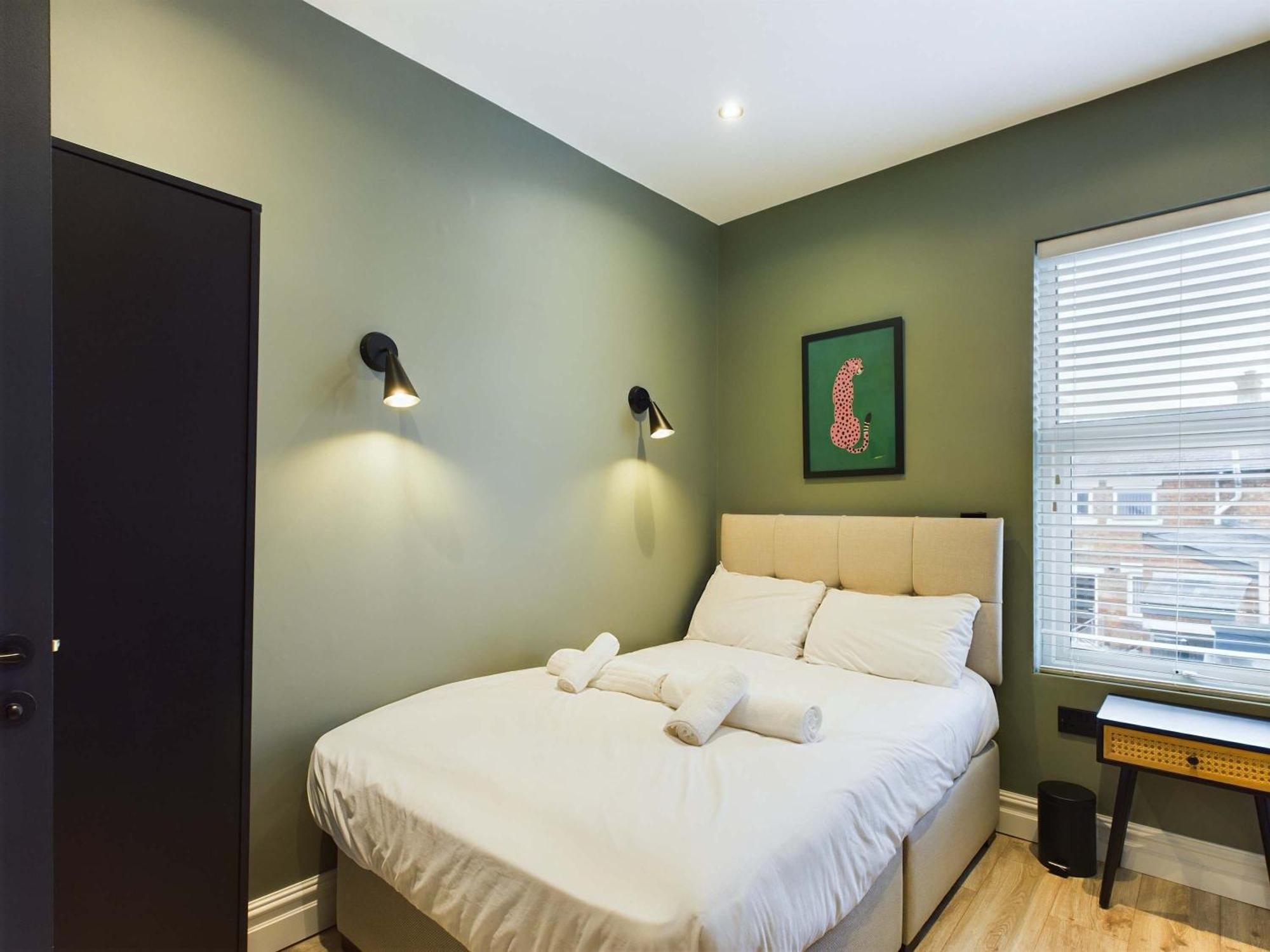 Modern 2 Bedroom In